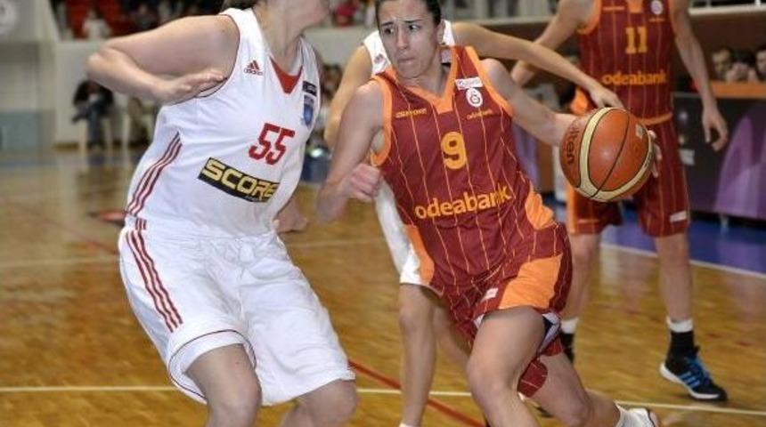 Adana Botaş-Galatasaray Odeabank: 55-51