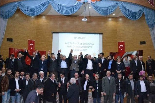 Ak Parti Grup Başkanvekili Mustafa Elitaş: