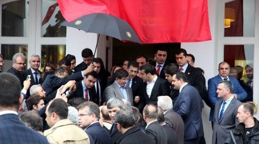 Başbakan Davutoğlu Antalya&rsquo;dan Ayrıldı