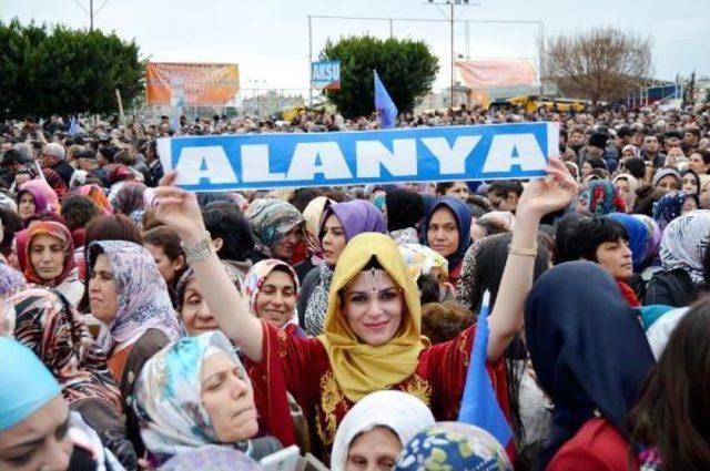 Davutoğlu, Özgecan Için Fatiha Okuttu, 'kadına Uzanan Eller Kırılsın' Dedi (3)