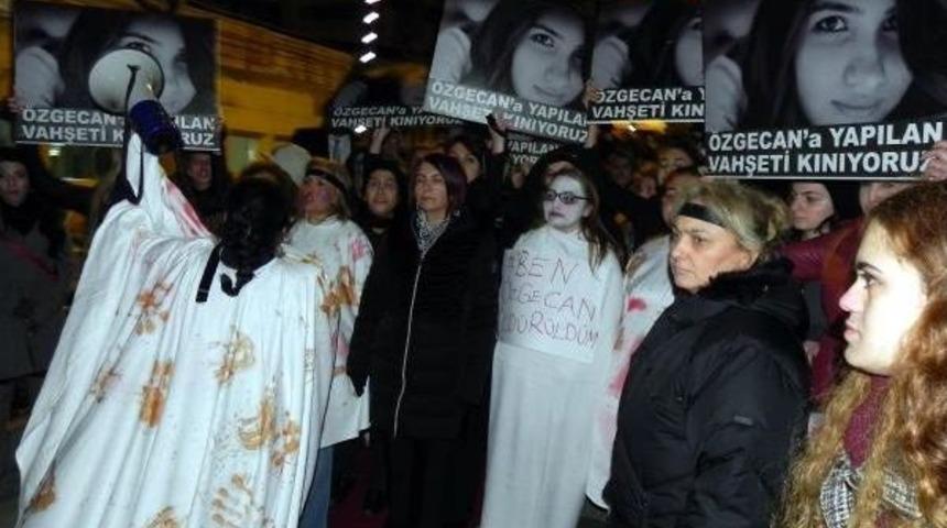 Kadınlar Avcılar'da Da Y&uuml;r&uuml;d&uuml;