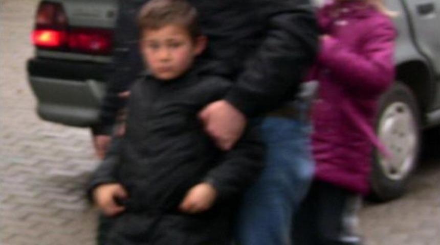 Dayısının Oğlunu Rehin Aldı