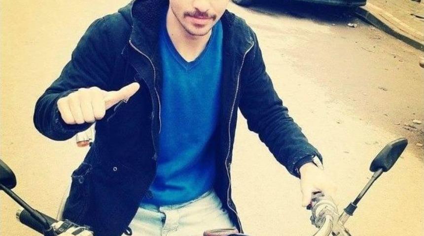 Kız Meselesi Y&uuml;z&uuml;nden Kavga &Ccedil;ıktı: 1 &Ouml;l&uuml;, 1 Yaralı