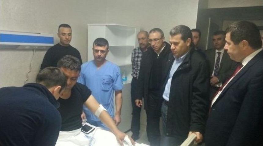 Vali, Yaralı Polisi Hastanede Ziyaret Etti