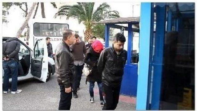 Foça’da Suriyeli 33 Sığınmacı Yakalandı