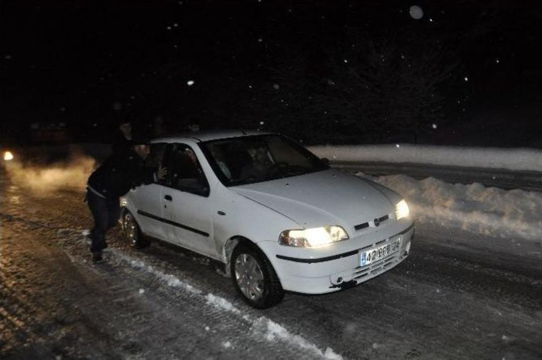 Seydişehir&rsquo;de Ulaşıma Kar Engeli