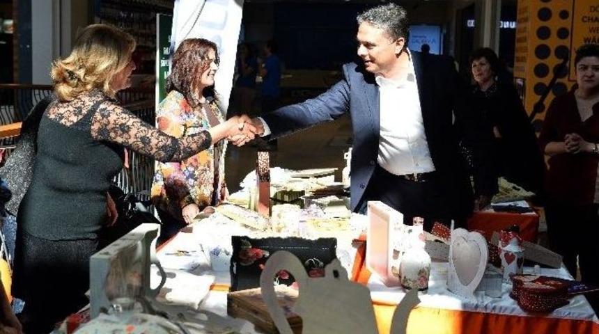 Yaşlıevi&rsquo;nden Adalya Vakfı&rsquo;na Bağış