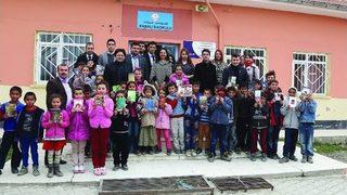Bozok Üniversitesi’nden Köy Okuluna Kitap Bağışı