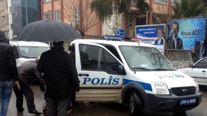 Polis Aracı 13 Yaşındaki &Ccedil;ocuğa &Ccedil;arptı