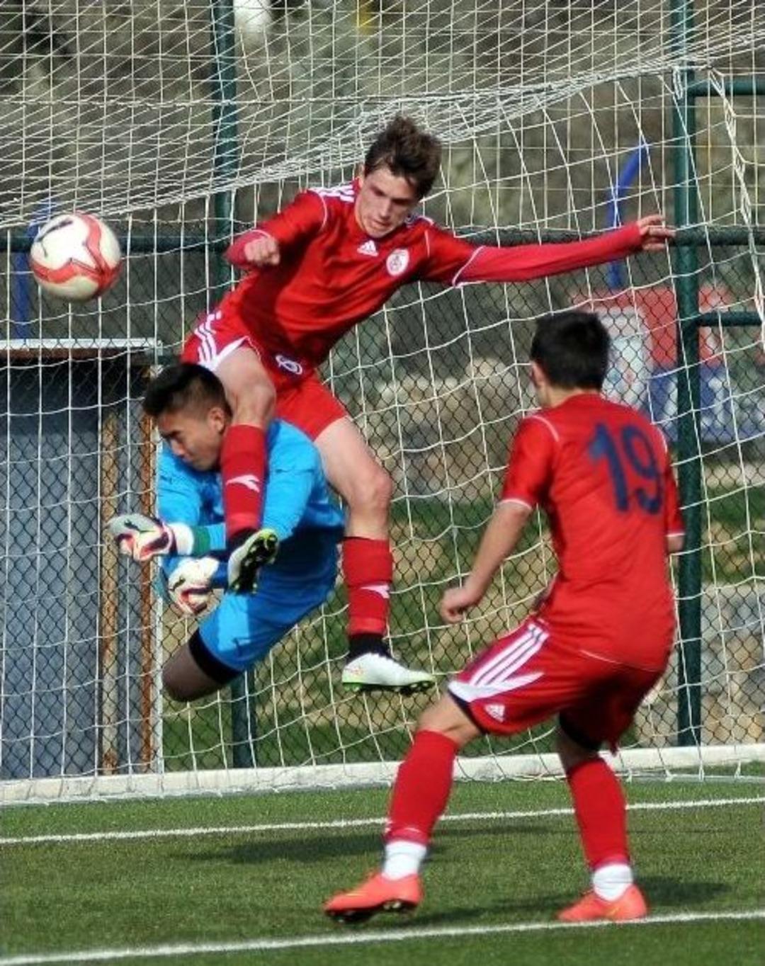 U-17 Cup Nefes Kesti