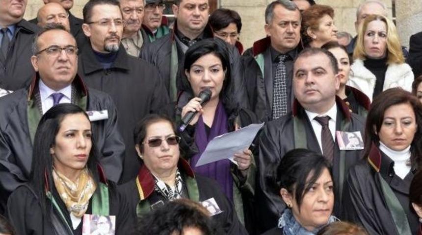 Mersin'de &Ouml;ğrenciler Okuldan &Ouml;nce &Ouml;zgecan Cinayetini Protesto Etti (2)