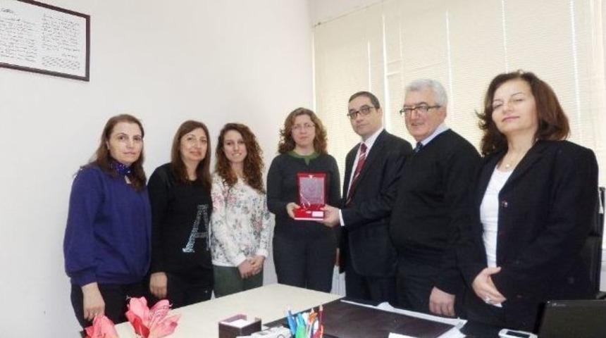 Halk Sağlığı M&uuml;d&uuml;rl&uuml;ğ&uuml;ne Teşekk&uuml;r Plaketi