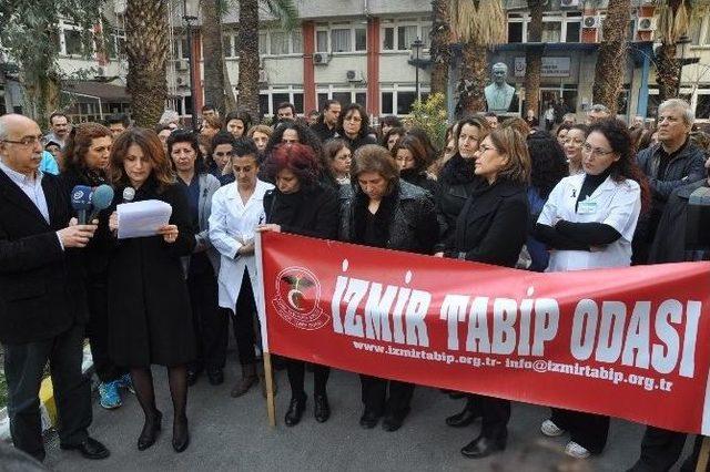 Doktorlar Ve Hemşireler Özgecan’a Sahip Çıktı