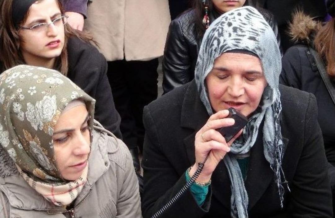 &Ouml;zgecan İ&ccedil;in Van&rsquo;da K&uuml;rt&ccedil;e Ağıt