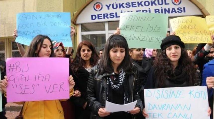 &Ouml;zgecan I&ccedil;in K&uuml;rt&ccedil;e Ağıtlar Yakıldı, G&ouml;zyaşları Sel Oldu