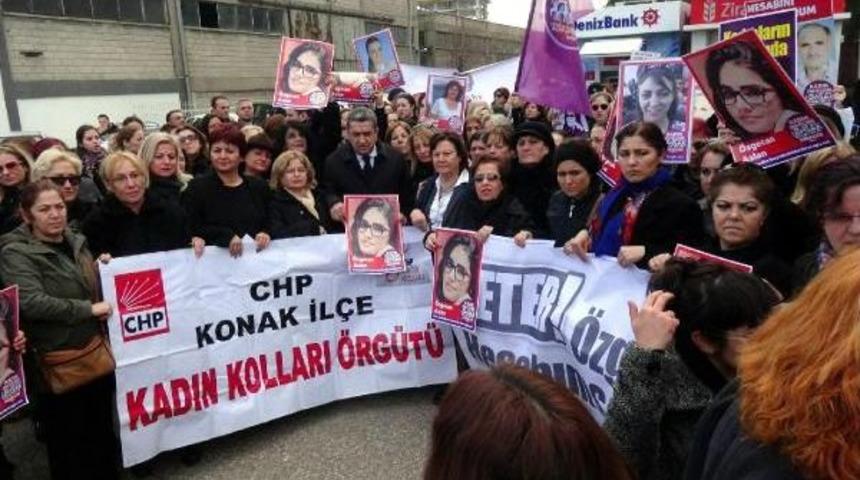 İzmir Adliyesi'nde &Ouml;zgecan Eylemi