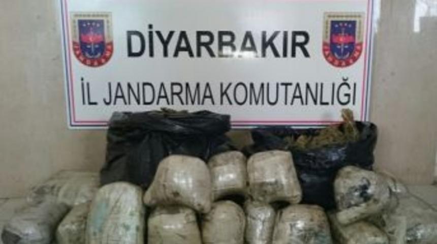 Diyarbakır&rsquo;da 46 Kilo 970 Gram Uyuşturucu Ele Ge&ccedil;irildi