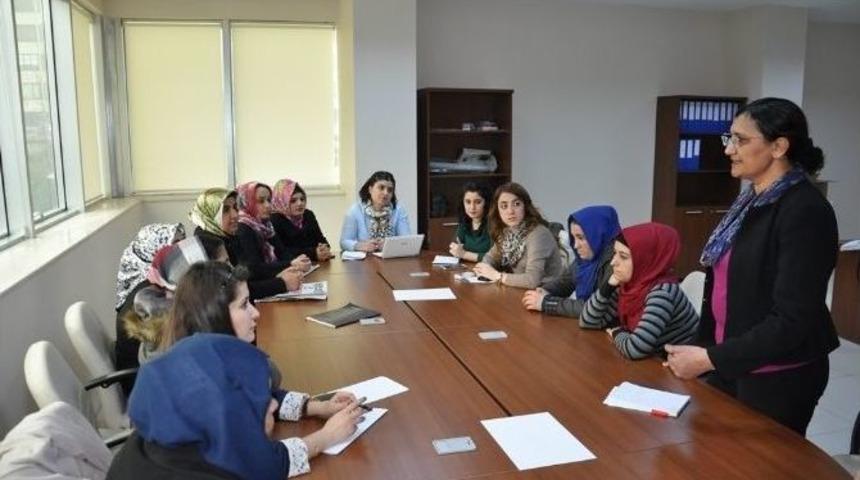 Belediye Kadın Kurulu&rsquo;nun Eğitim &Ccedil;alışmaları Başladı
