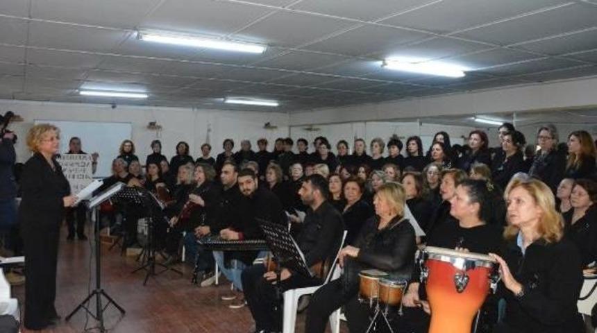 Bursalı Kadınlar, &Ouml;zgecan I&ccedil;in Beste Yaptı