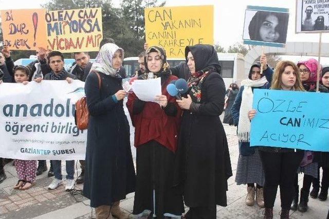 Öğrenciler Abd’de Öldürülen 3 Müslüman Genç İçin Toplandı