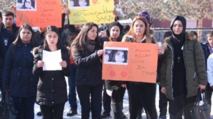 &Ccedil;ıldırlı &Ouml;ğrenciler &Ouml;zgecan&rsquo;ı Unutmadı