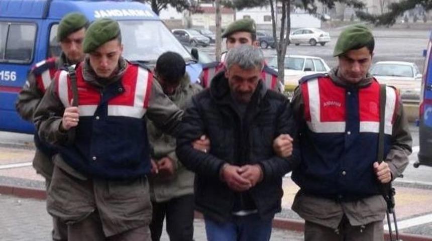 K&ouml;y Ve Beldelerdeki Bakkallardan Hırsızlık Yapan 4 Ş&uuml;pheli Yakalandı