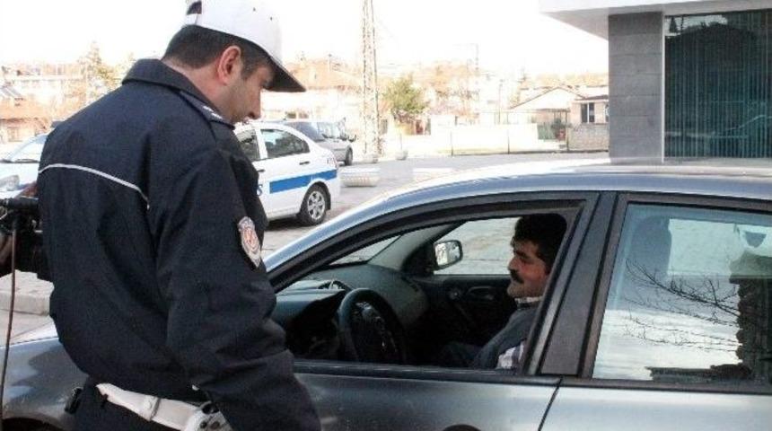 Konya&rsquo;da S&uuml;r&uuml;c&uuml;lere &rsquo;emniyet Kemeri&rsquo; Uyarısı