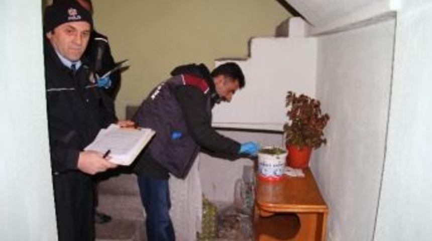 Ev Sahibine Yakalanan Hırsız 30 Kilo Fındıkla Ka&ccedil;tı