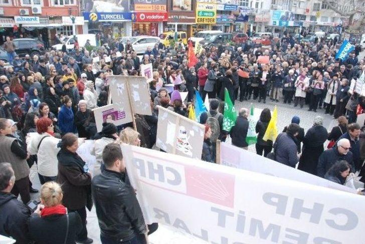 Edremitli Kadınlar Özgecan İçin Meydanlara İndi G1