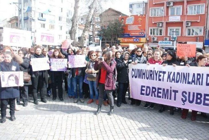 Edremitli Kadınlar Özgecan İçin Meydanlara İndi G2