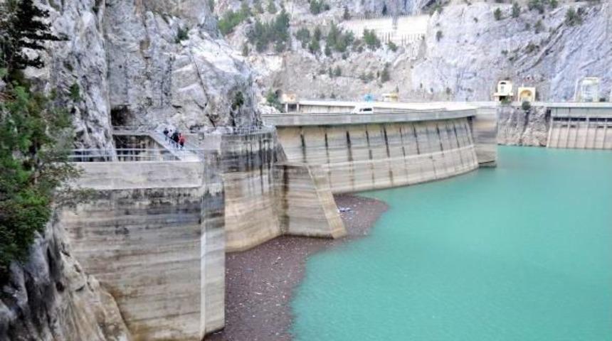 Oymanpınar Barajı'nda Erkek Cesedi Bulundu