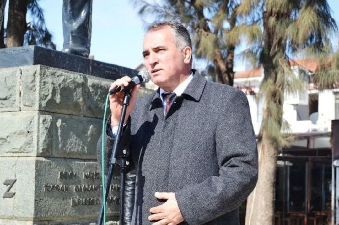 Ayvalıklı Kadınlardan &Ouml;zgecan&rsquo;ın &Ouml;ld&uuml;r&uuml;lmesine Tepki