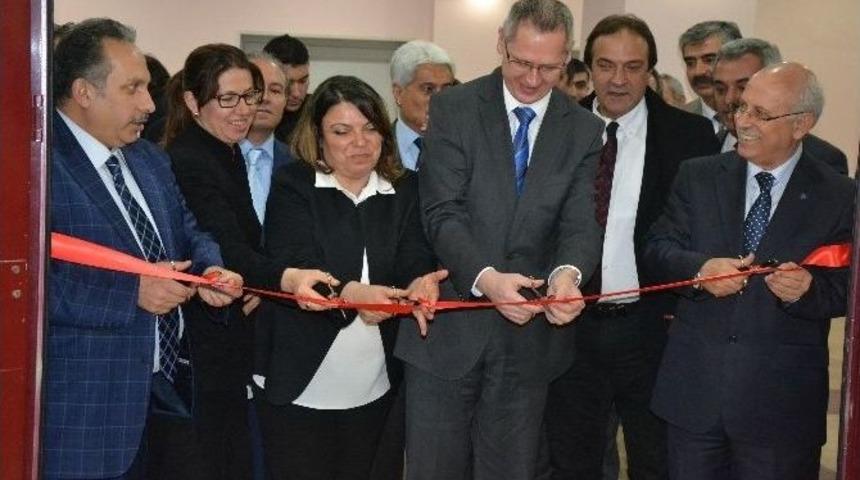 Hırvatistan Fotoğraflarının Yer Aldığı Sergi T&ouml;renle A&ccedil;ıldı