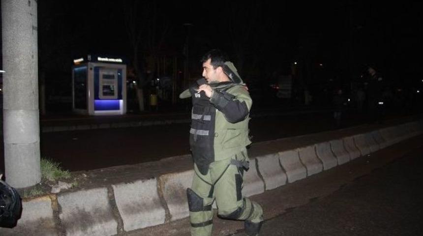 Ş&uuml;pheli Paket İmhasında Maytap Paniği