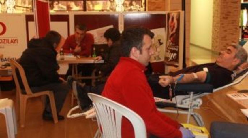 Highway Outlet&rsquo;te Kan Bağışı Kampanyası