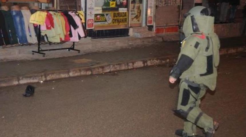 Gaziantep&rsquo;Te Ağa&ccedil;taki El &Ccedil;antasında Bomba Paniği