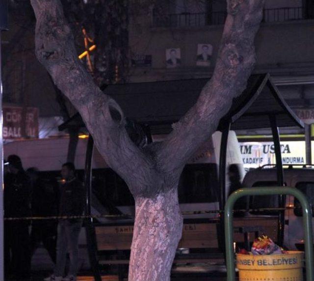 Gaziantep’Te Ağaçtaki El Çantasında Bomba Paniği 2