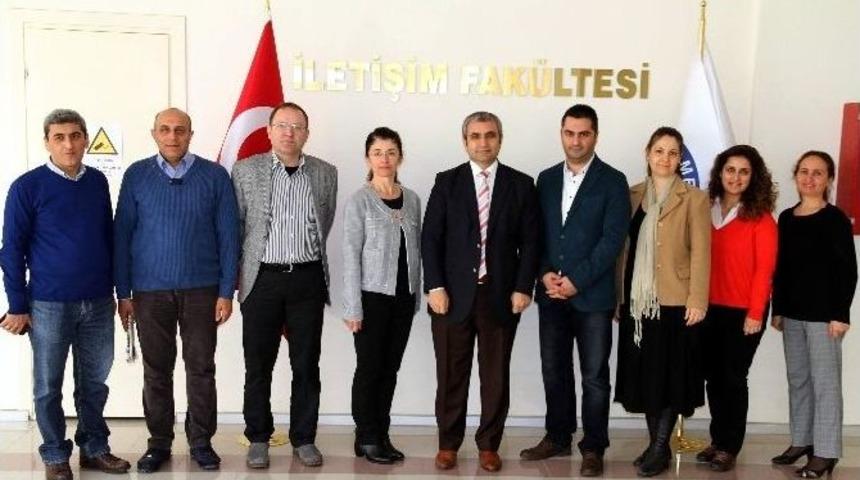 Aydın&rsquo;da Yerel Gazetelere Destek Ziyaretleri S&uuml;r&uuml;yor