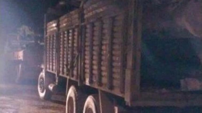 Karayolları Tesisini Kamyonla Soydular