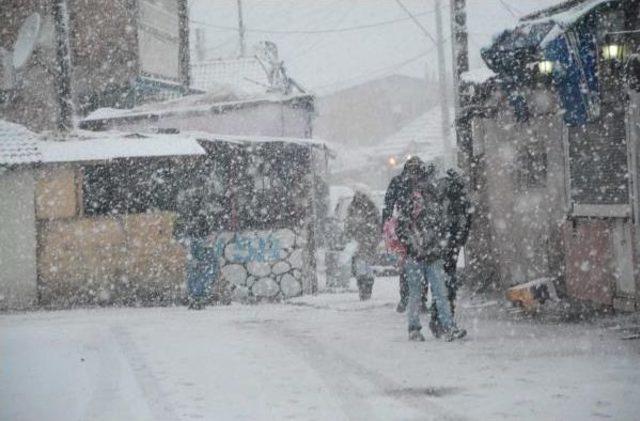 Çorlu’Da Kar Yağışı