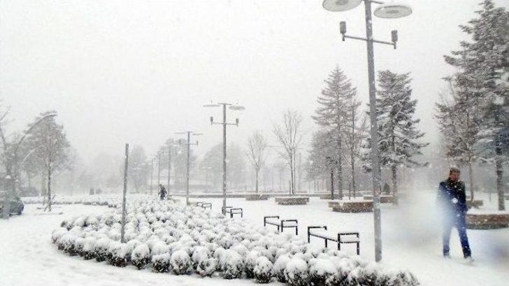 Bolu Kent Merkezinde Göz Gözü Görmüyor G1