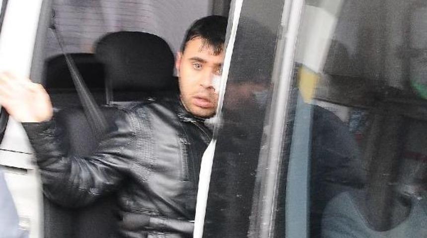 Tekstil Işçisi Kadın, Vardiya Çıkışı Kendisine Saldıran Kişiyi Bıçakla Yaraladı