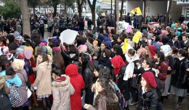 Siverek'te Dbp'li Kadınlardan Özgecan Yürüyüşü