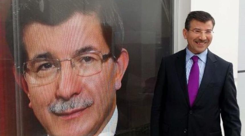 Davutoğlu&rsquo;Na Benzetilen Cevheri Ak Parti'den Aday Adayı Oldu