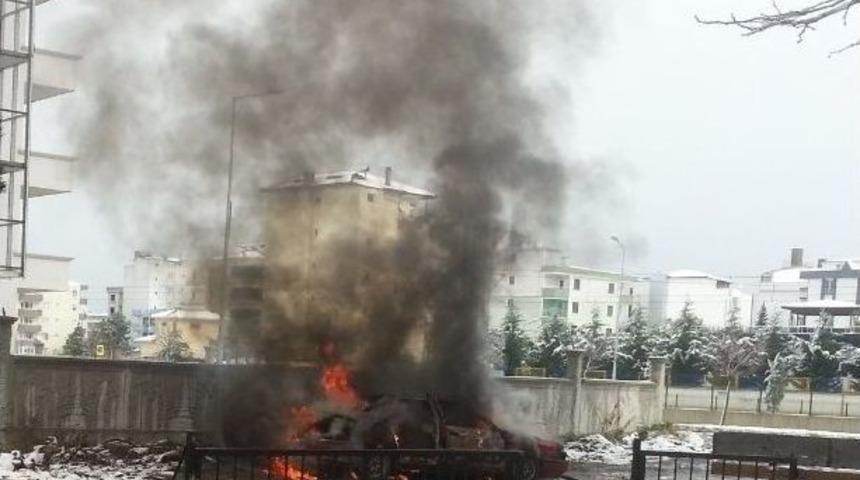 Samsun&rsquo;da Otomobil Yangını