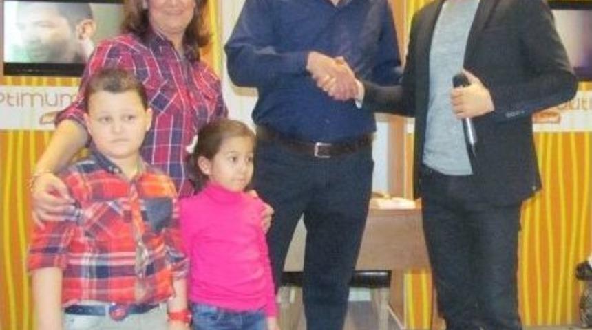 Kazandığı Son Model Arabayı, Keremcem&rsquo;den Aldı