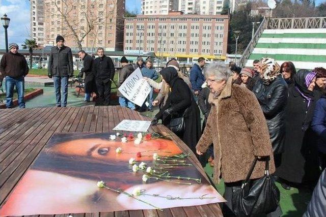 Kozlu Halkı Özgecan’ı Unutmadı