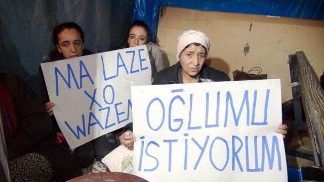 Pkk'ya Katılan Oğlu Için Açlık Grevi Yapan Anne Ile Çocukları Ankara'ya Gidiyor