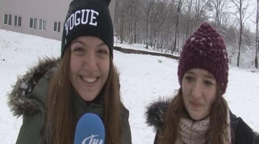 Om&uuml;&rsquo;l&uuml; &Ouml;ğrenciler Karın Keyfini &Ccedil;ıkardı