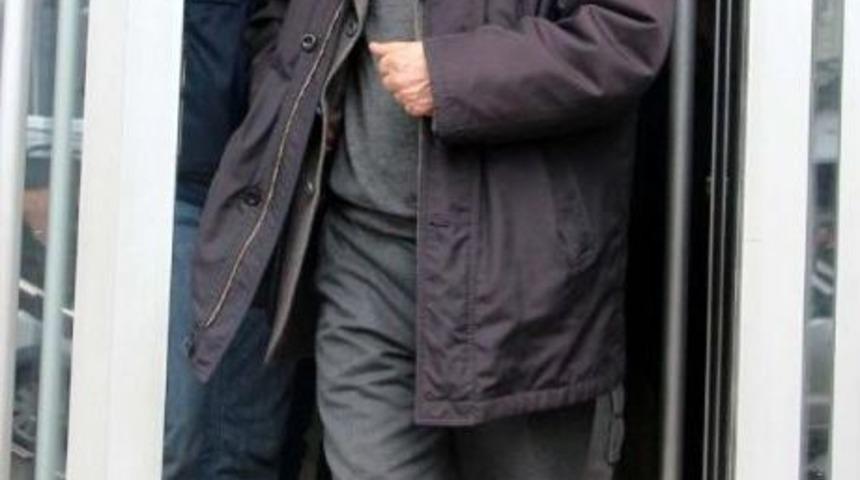 Okul M&uuml;d&uuml;r&uuml;n&uuml; Dolandırdılar